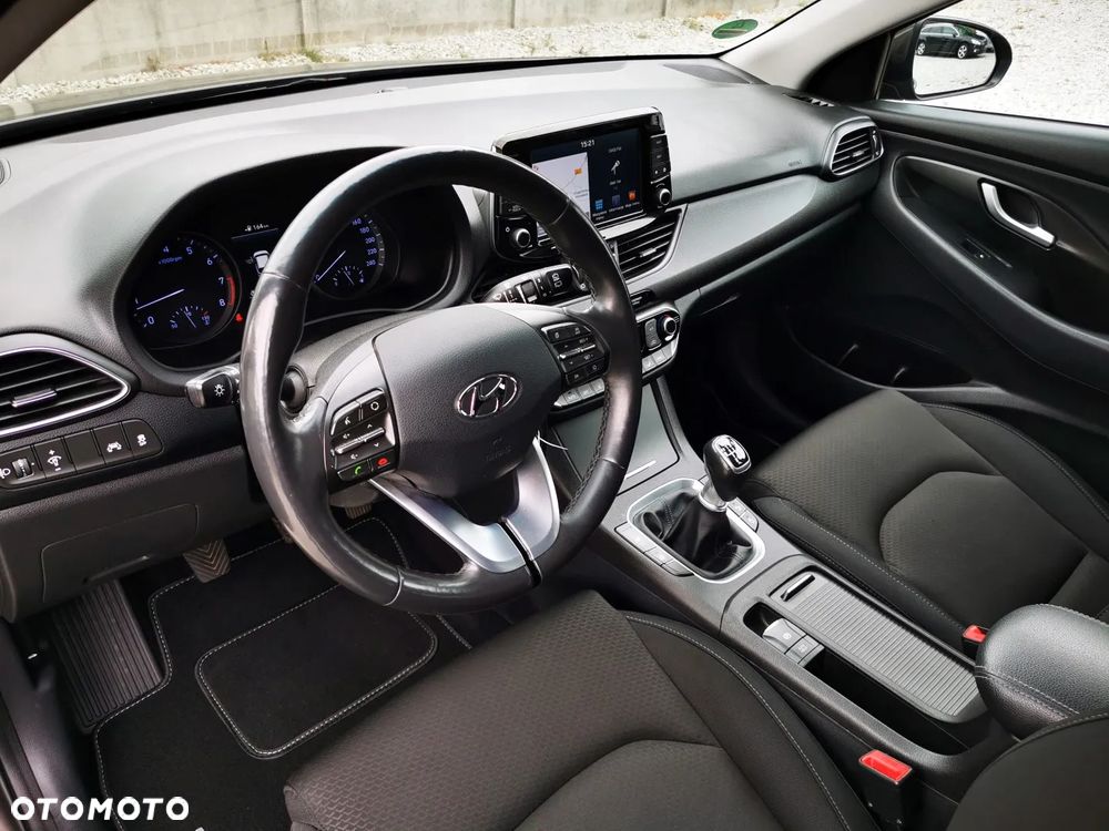 Hyundai i30 1.4 T-GDI Intro Edition - 9