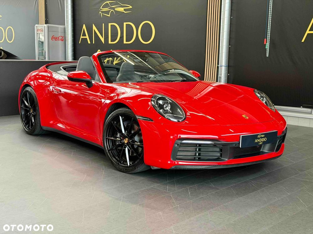 Porsche 911 Carrera - 2
