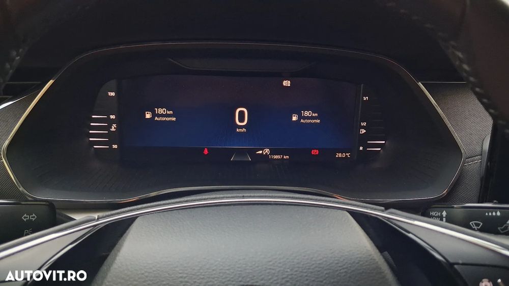 Skoda Octavia 1.5 TSI First Edition - 27