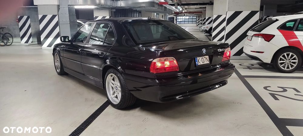 BMW Seria 7 - 8