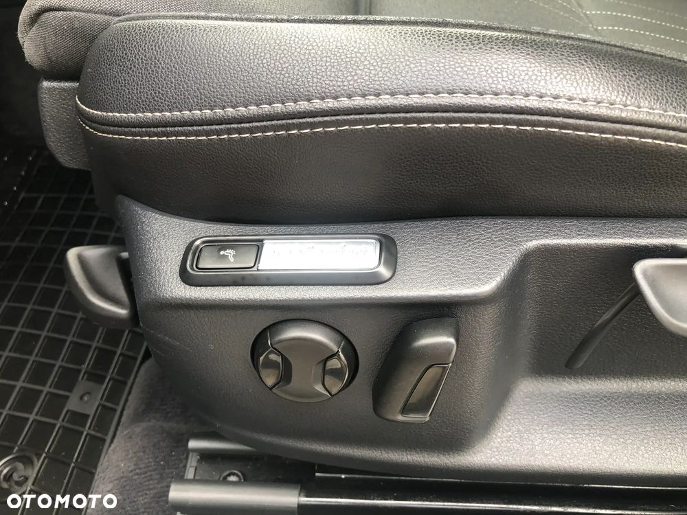 Volkswagen Passat Alltrack 2.0 TDI SCR 4Mot DSG7 - 30