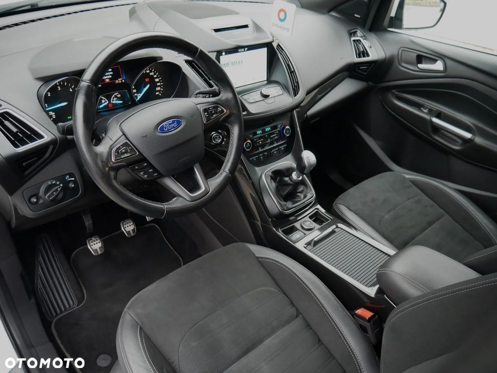 Ford Kuga 2.0 TDCi AWD ST-Line - 23