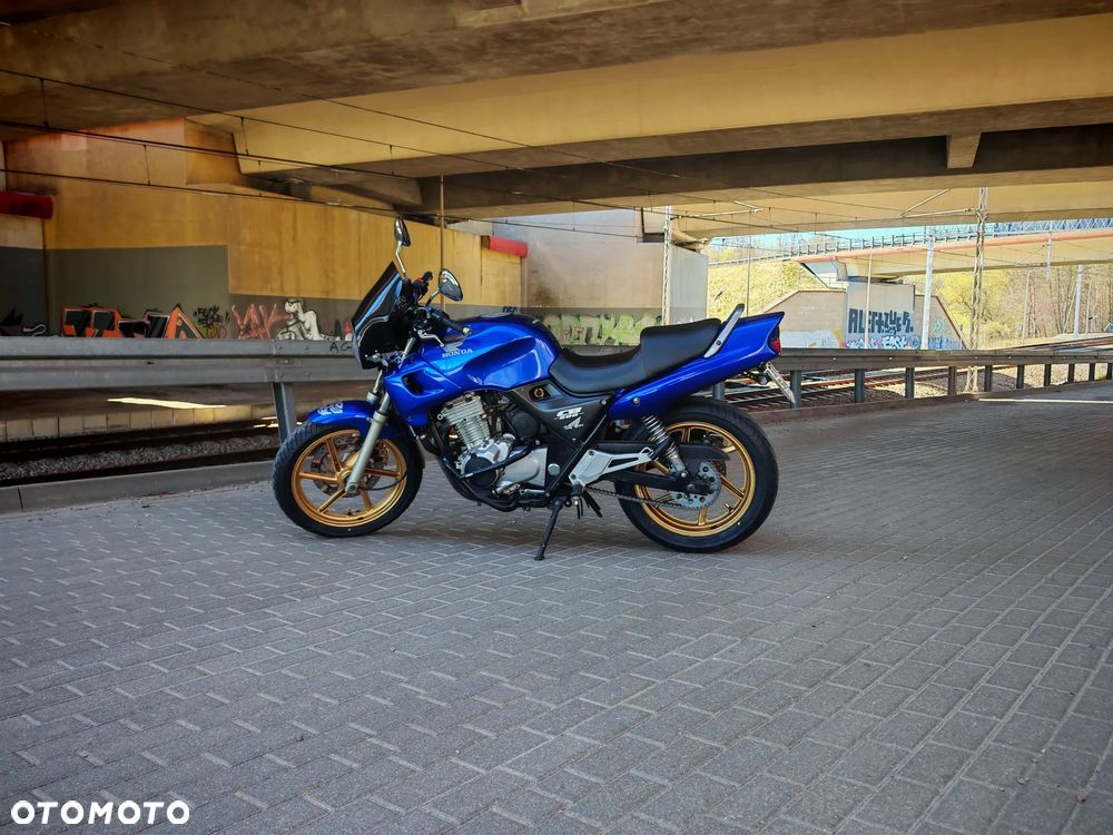 Honda CB - 3