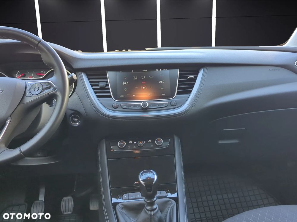Opel Grandland 1.2 DI Business Elegance - 24