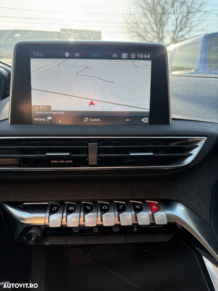 Peugeot 3008 1.5 BlueHDI 130 S&S EAT8 Allure - 12