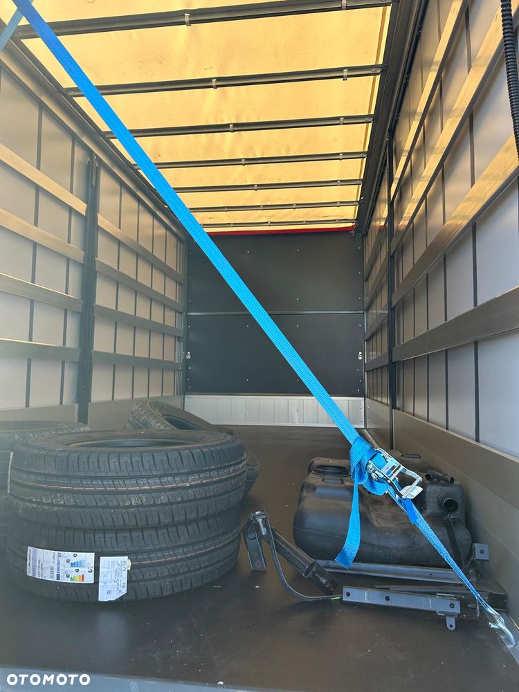 Iveco 70C18 Daily - 12