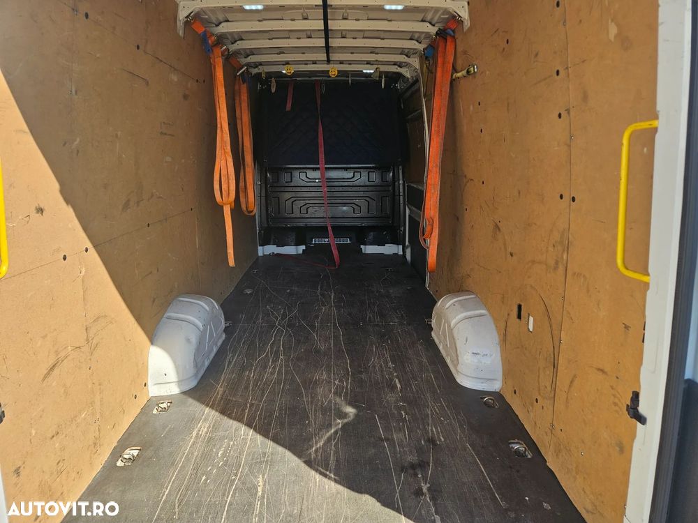 Volkswagen Crafter - 7