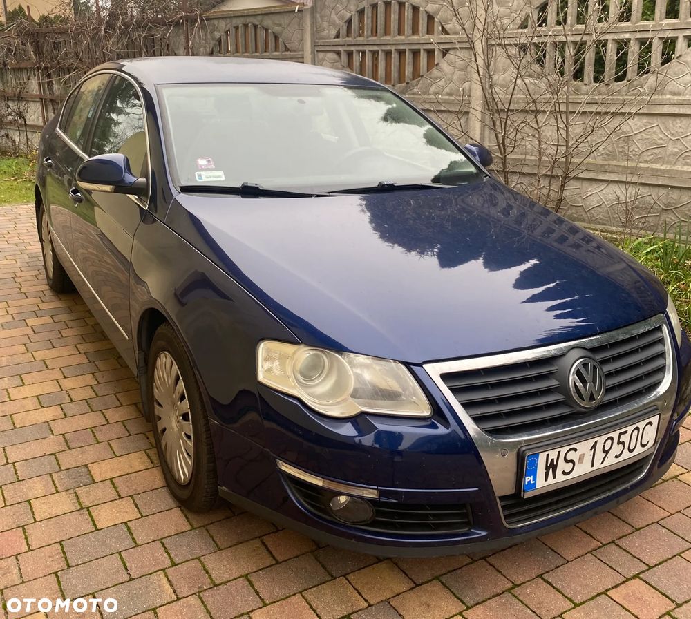 Volkswagen Passat 2.0 TDI Comfortline - 4