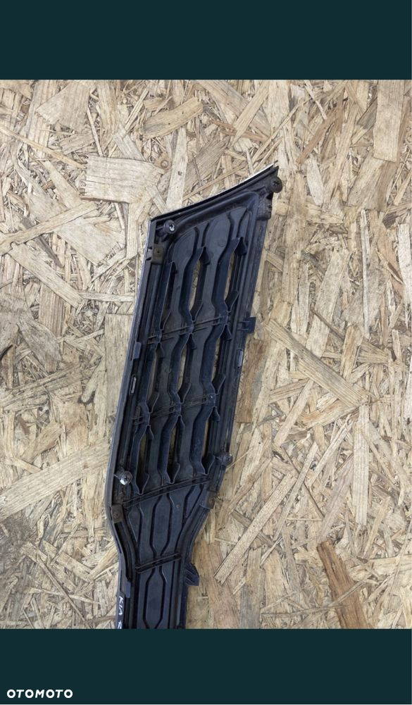 Grill Atrapa Zderzaka Przedniego Przód Kia Rio III 3 - 5