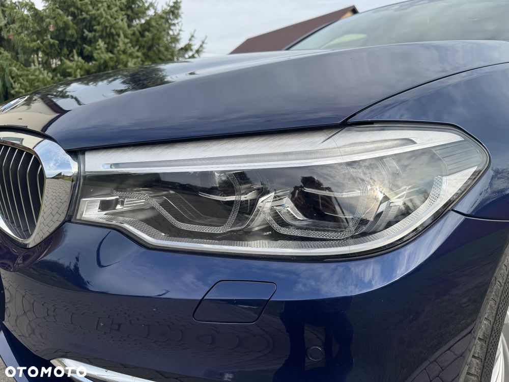 BMW Seria 5 520d xDrive Luxury Line sport - 10