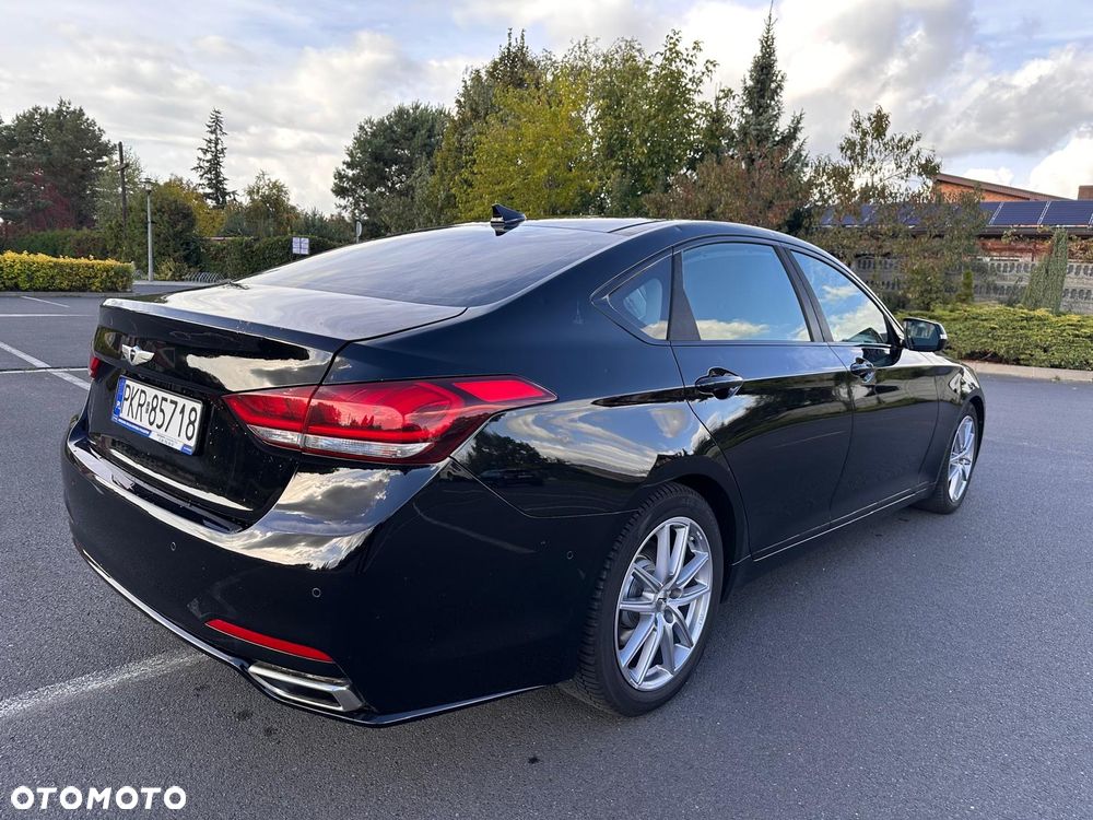 Hyundai Genesis 3.8 V6 GDI - 7