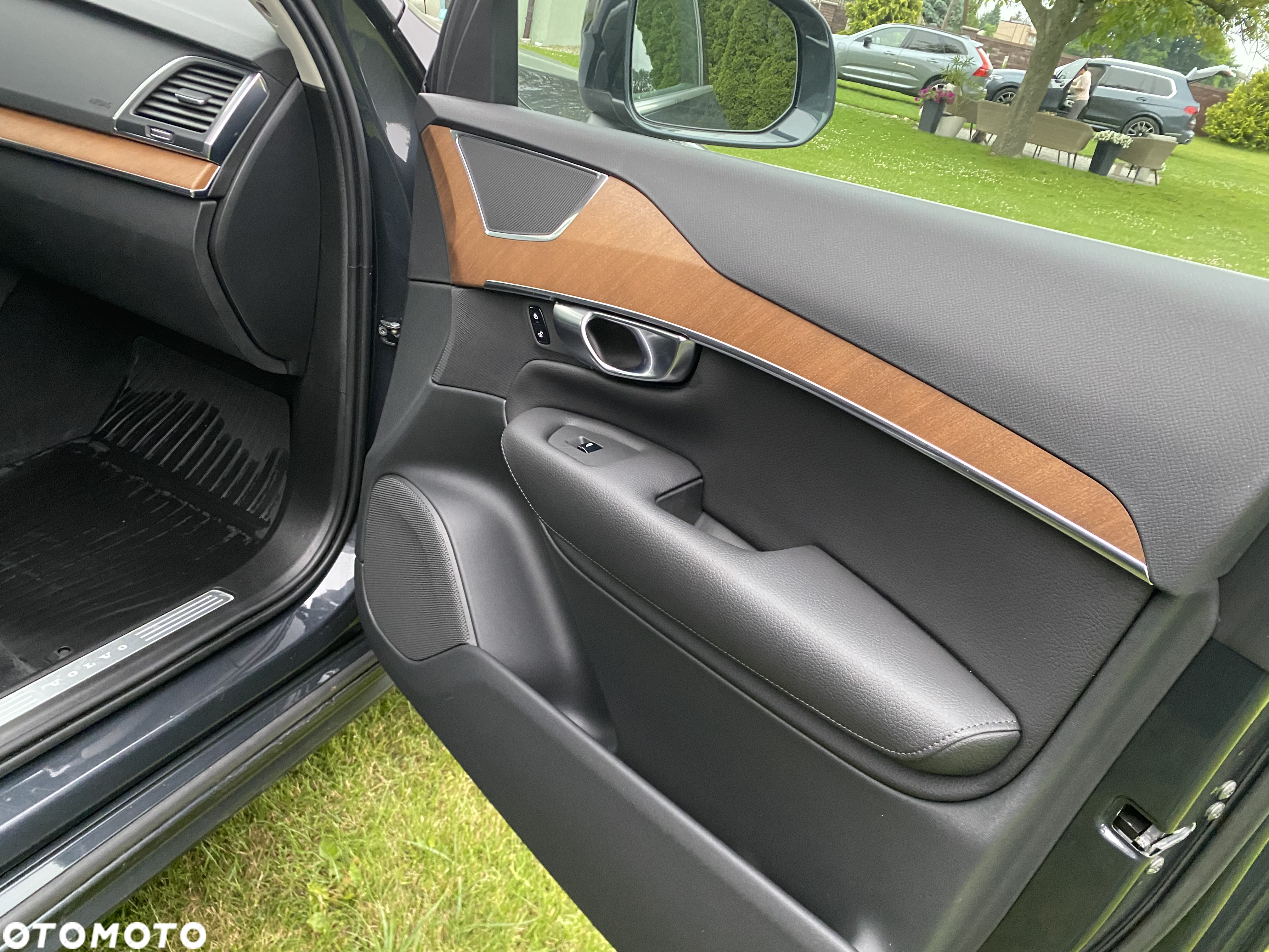 Volvo XC 90 T6 AWD Momentum 7os - 8