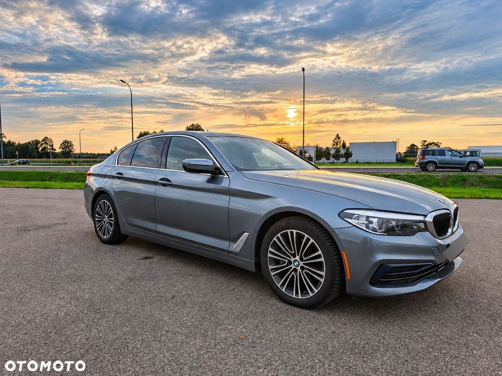 BMW Seria 5 530i GPF xDrive Sport Line sport - 13
