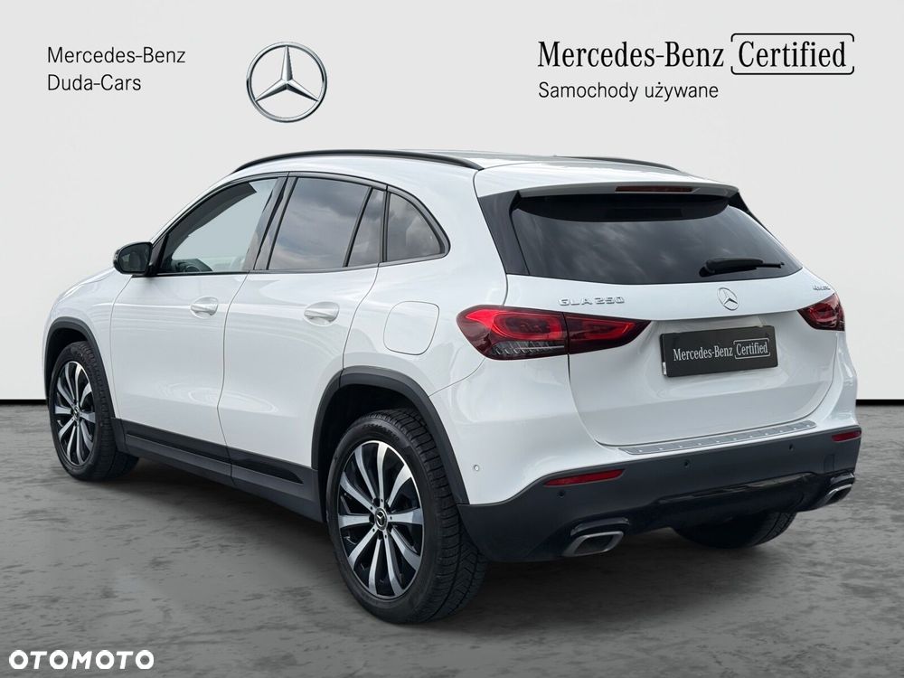 Mercedes-Benz GLA 250 4-Matic Progressive - 4