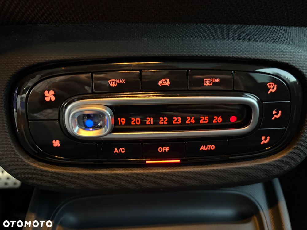 Smart Fortwo EQ Brabus Style - 17