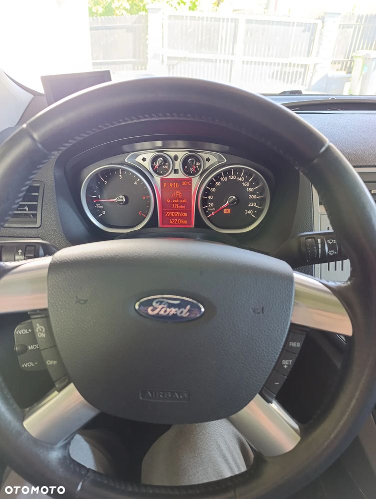 Ford Kuga 2.0 TDCi 4WD Titanium - 2