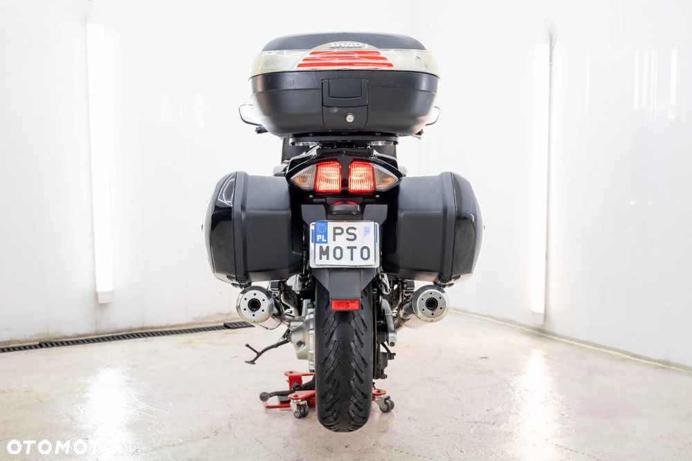 Yamaha FJR - 7