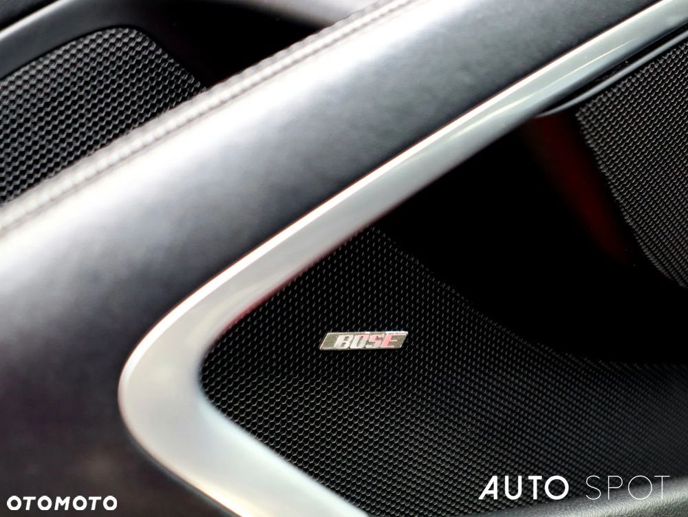 Porsche 911 Turbo S - 16