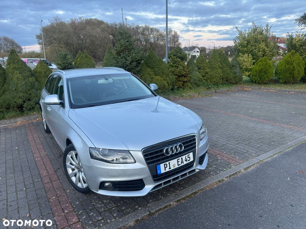 Audi A4 Avant - 4