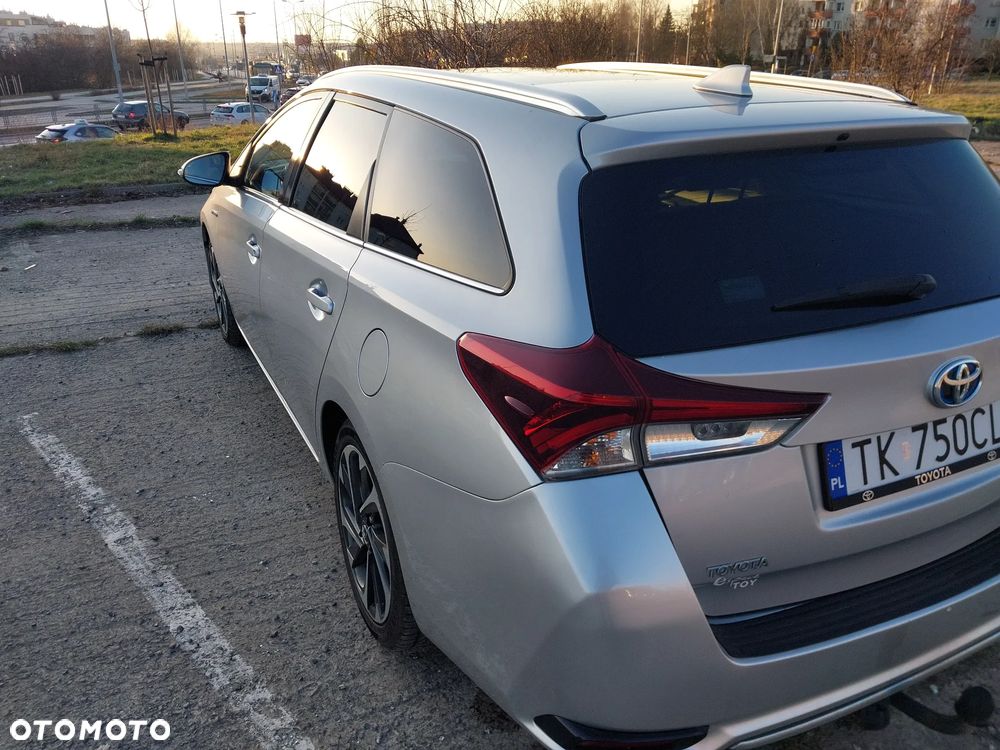 Toyota Auris 1.8 HSD Luna - 3