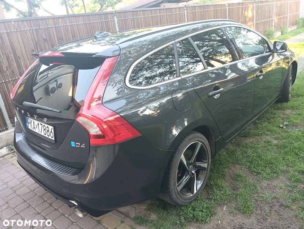 Volvo V60 D4 Geartronic Momentum Pro - 3