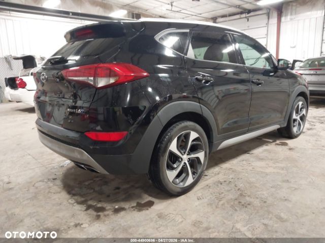 Hyundai Tucson - 4