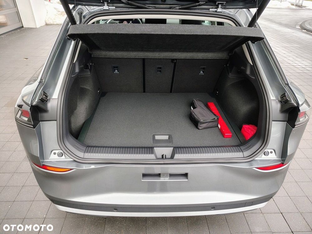 Volkswagen T-Roc - 11