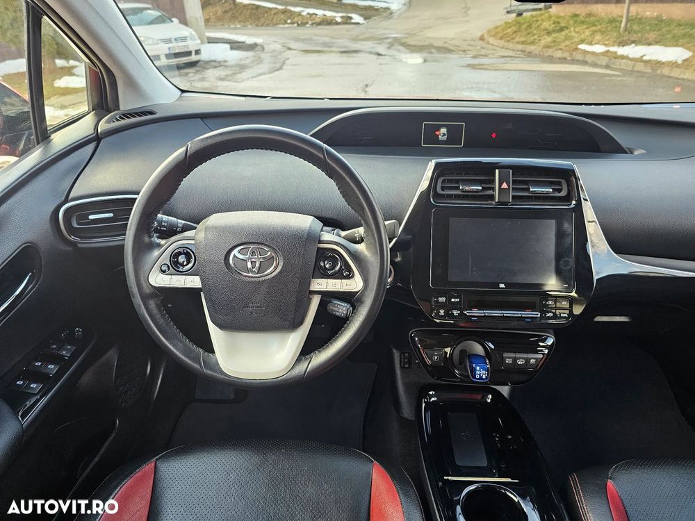 Toyota Prius 1.8 HSD Dynamic - 20