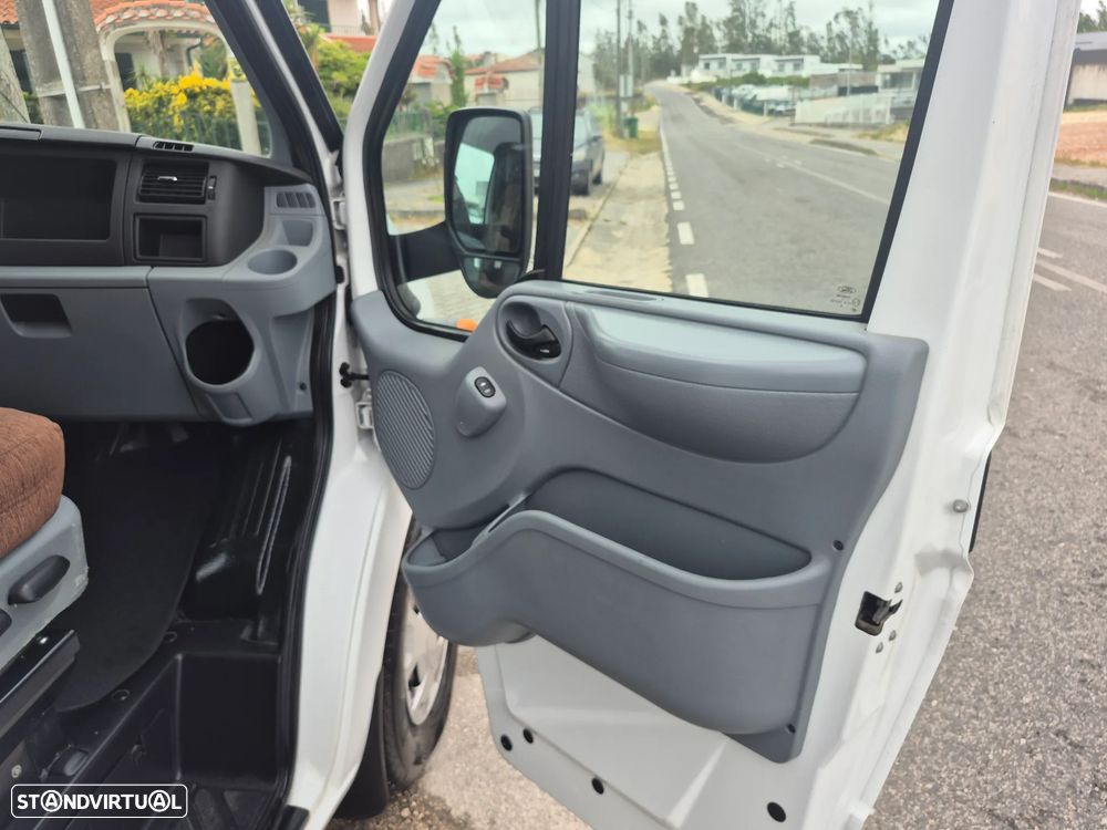 Burstner Nexxo FORD TRANSIT 2.2 DCI 110 CV  C/AC -  BRUSTNER  - 4 LUGARES - 4 DORMIDAS - 19
