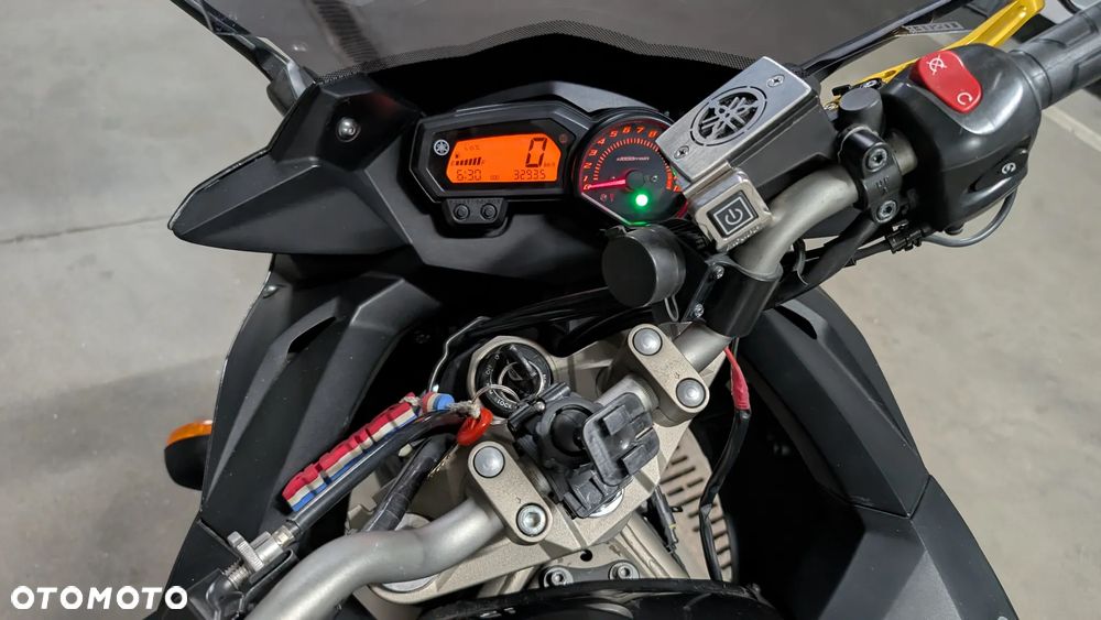 Yamaha XJ - 6