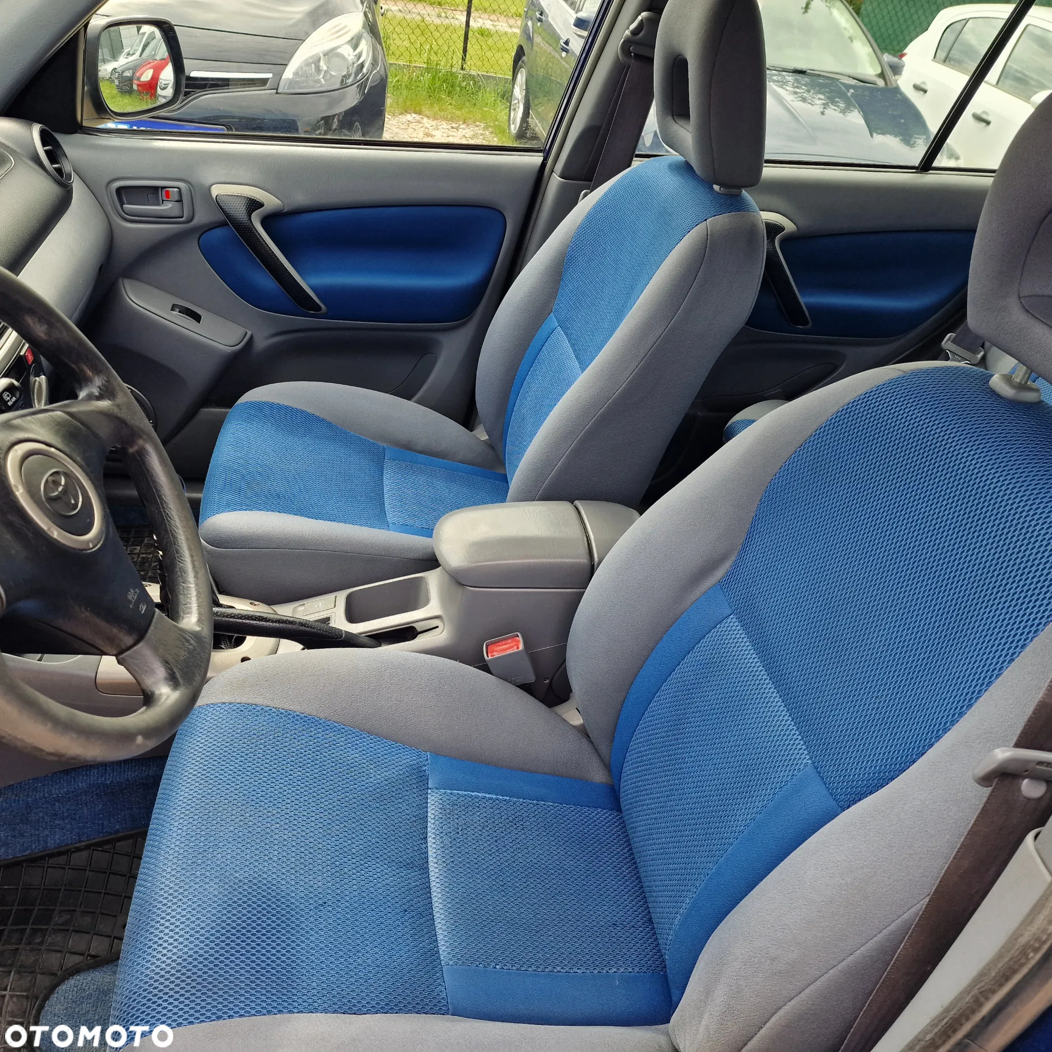 Toyota RAV4 1.8 VVT-i 4x2 - 10
