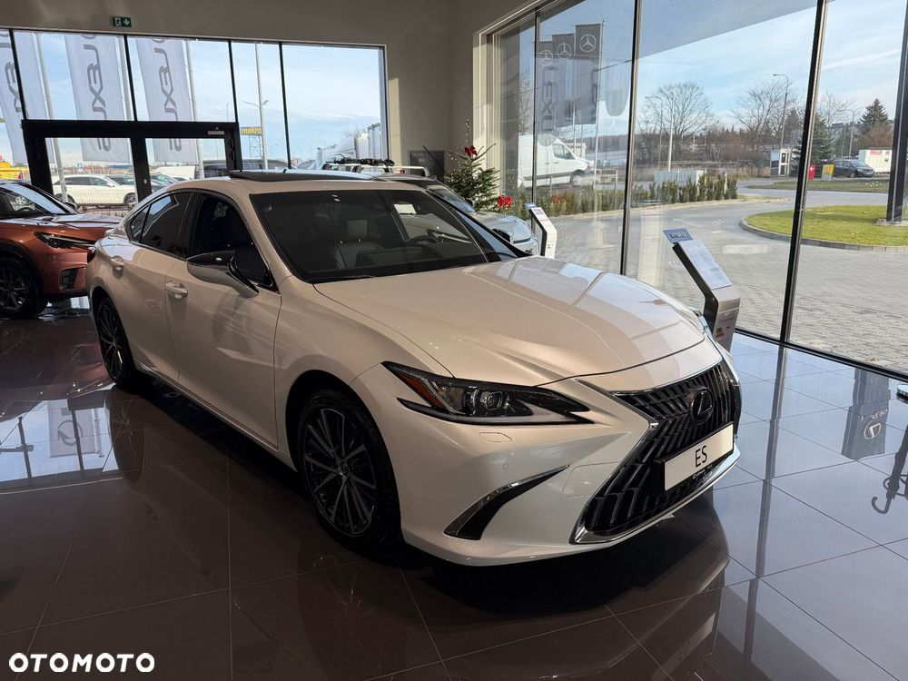 Lexus ES 300h Business Edition - 1