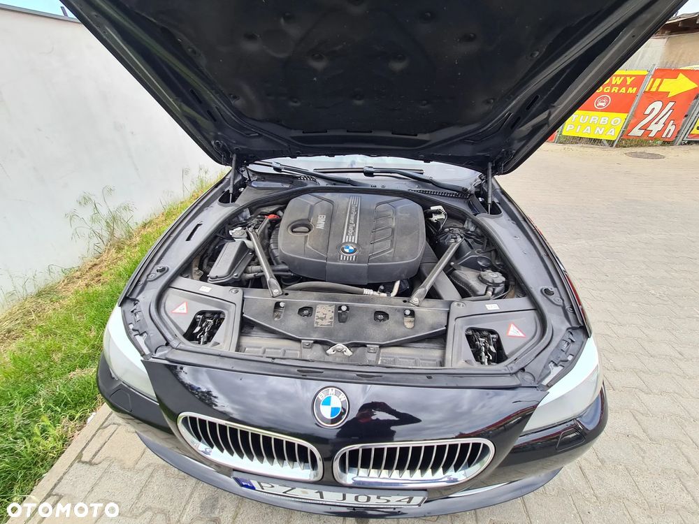 BMW Seria 5 520d xDrive Luxury Line - 12