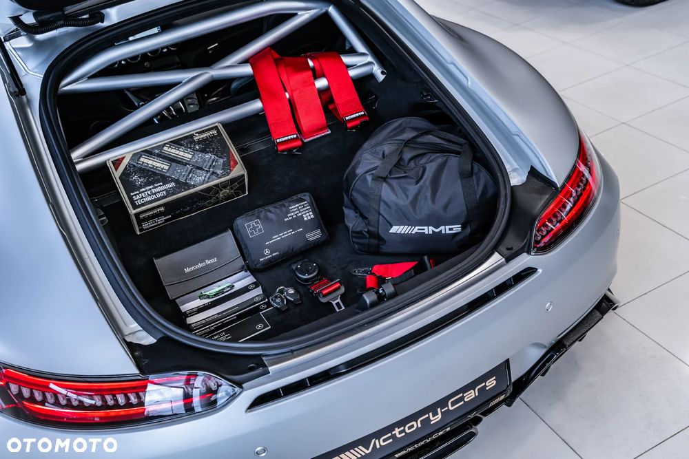 Mercedes-Benz AMG GT R - 37