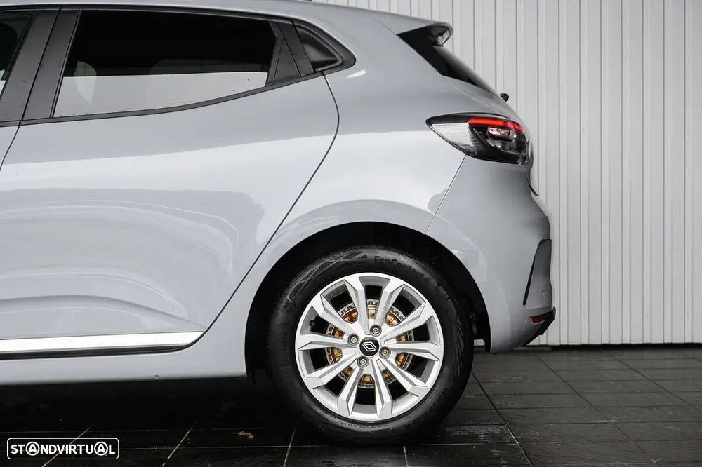 Renault Clio - 12