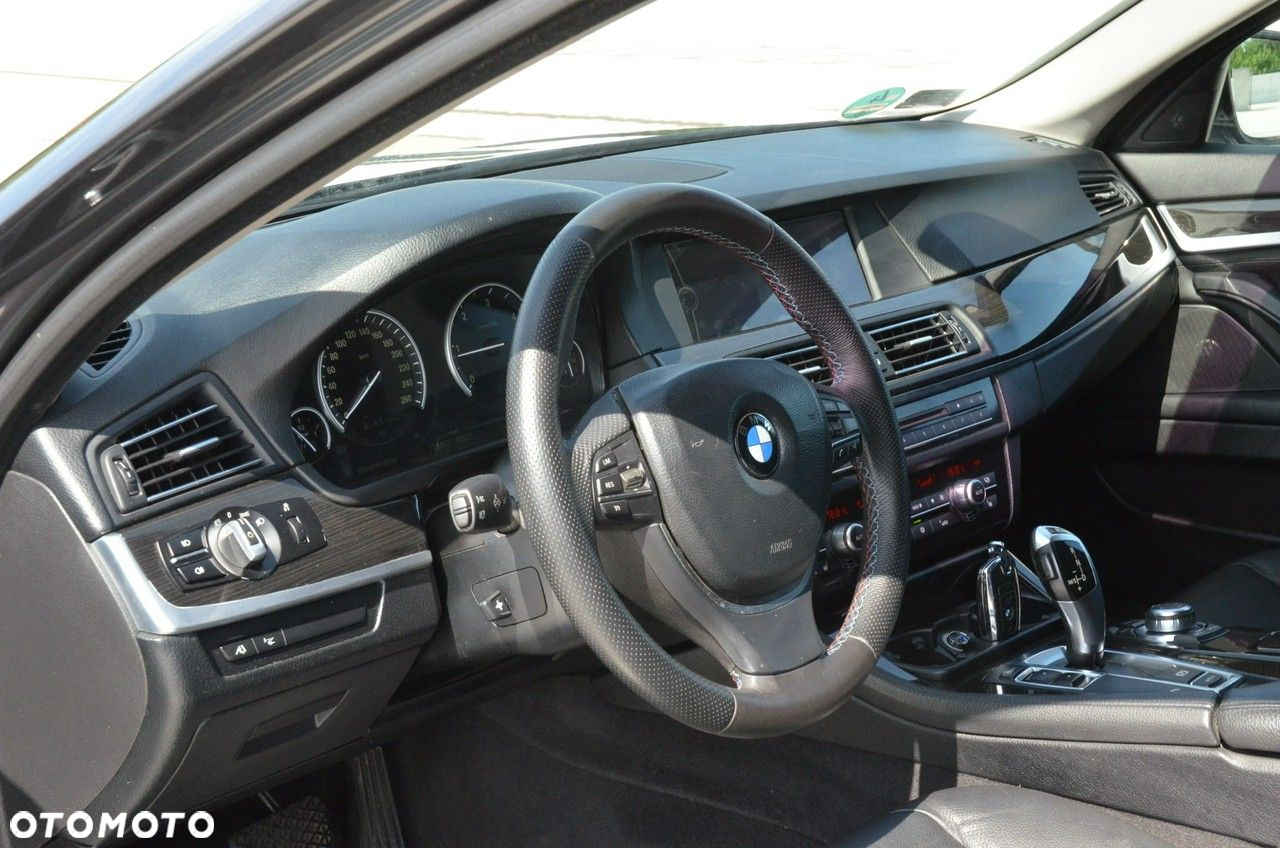 BMW Seria 5 520d Touring Sport-Aut - 18