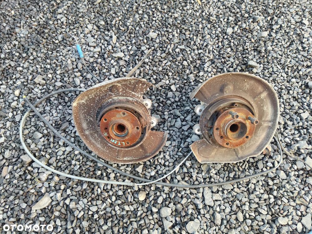 BMW E61 e60 Kombi Zwrotnica Tylna Nivo Piasta Lewa Prawa - 2