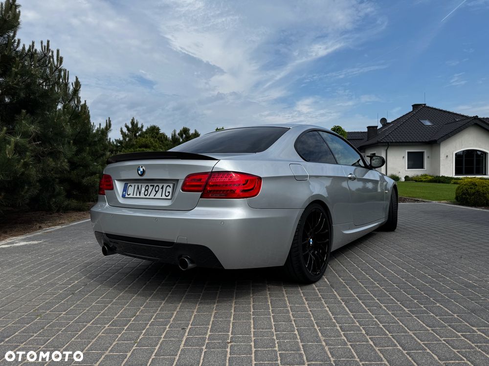 BMW Seria 3 335i M Sport Edition - 3