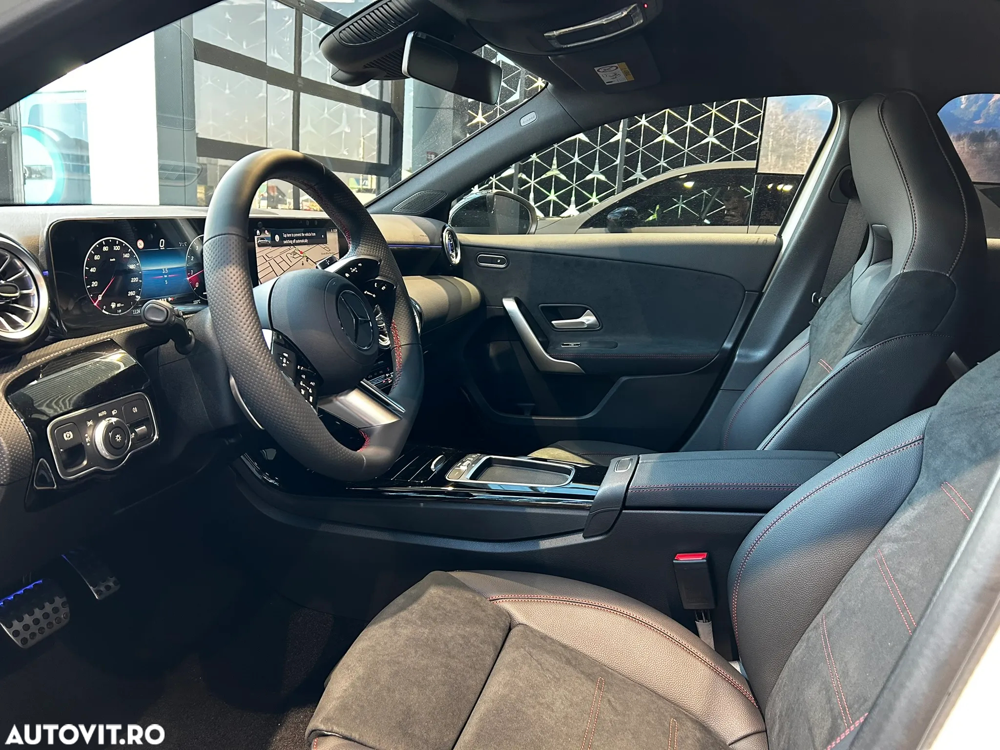 Mercedes-Benz A 220 4Matic 7G-DCT AMG Line - 6