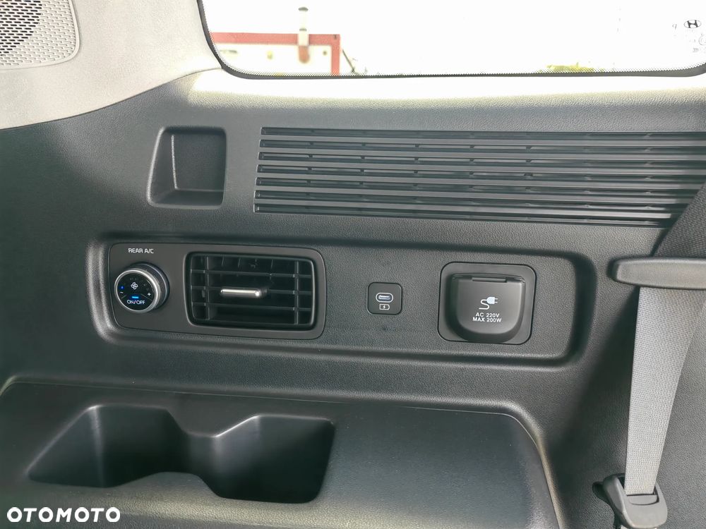 Hyundai Santa Fe ver-1-6-t--gdi-hev-platinum-4wd-7os - 32