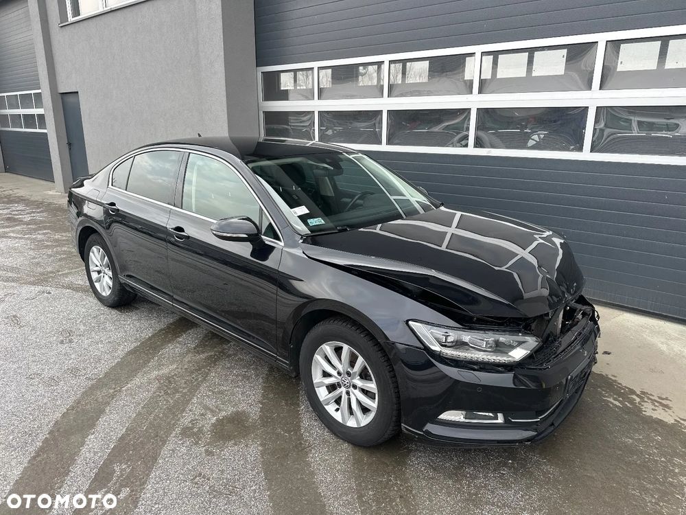 Volkswagen Passat 1.8 TSI BMT Comfortline - 4