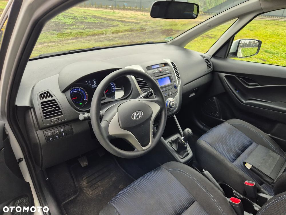 Hyundai ix20 1.6 blue YES Silver - 17