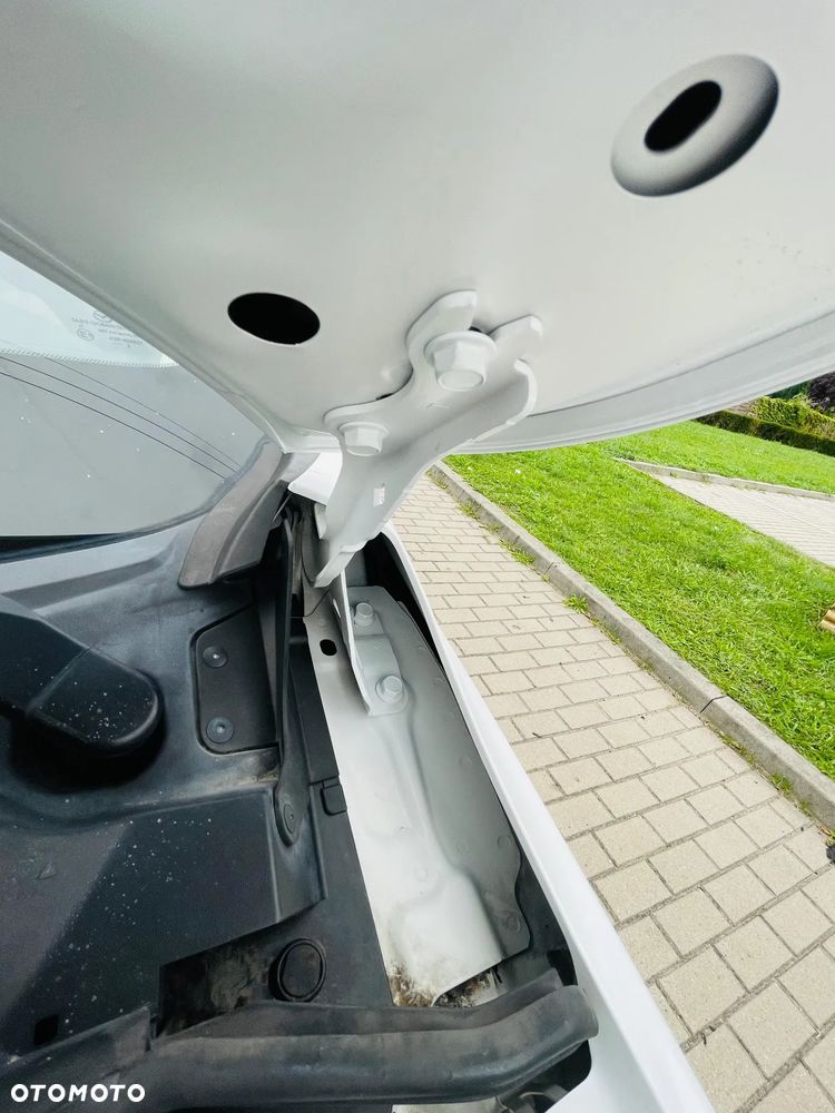 Mazda 2 SKYACTIV-G 90 White Edition - 27