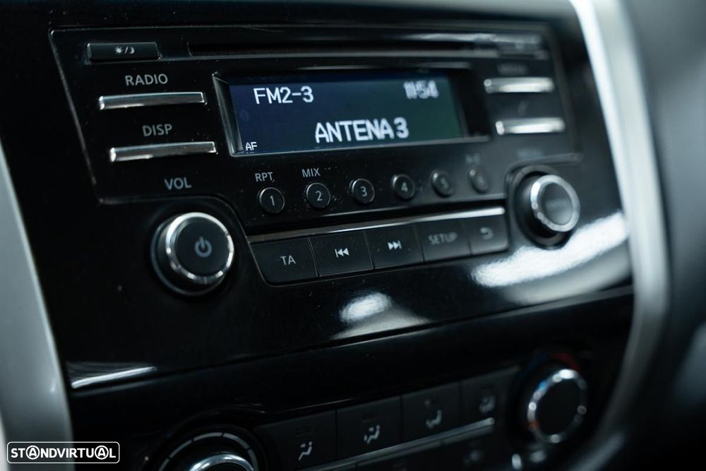 Nissan Navara 2.3 dCi  4WD - 9