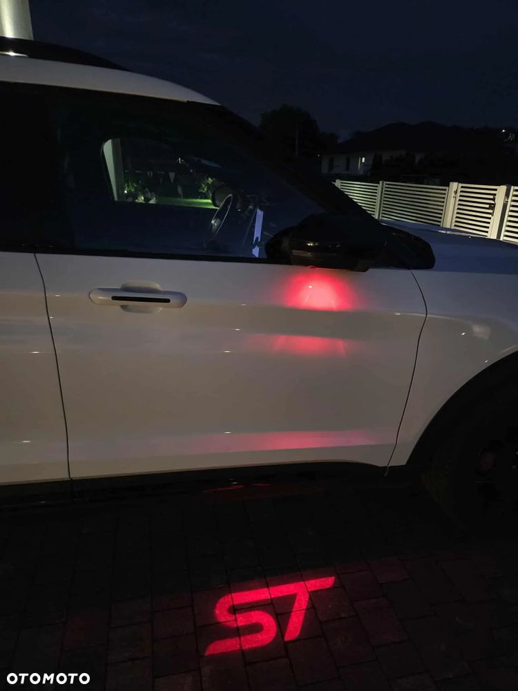 Ford Explorer - 7