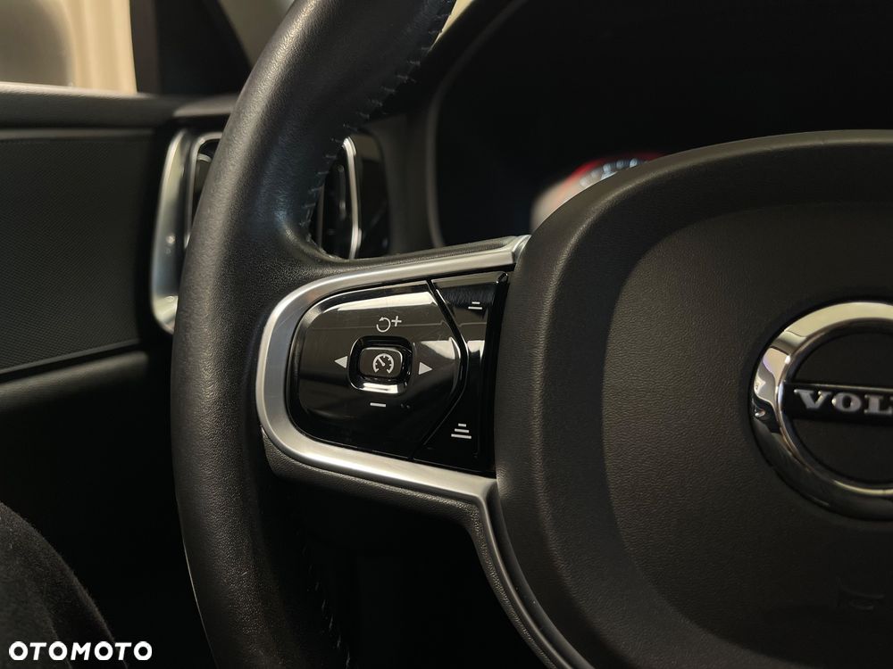 Volvo V60 D4 Inscription - 26