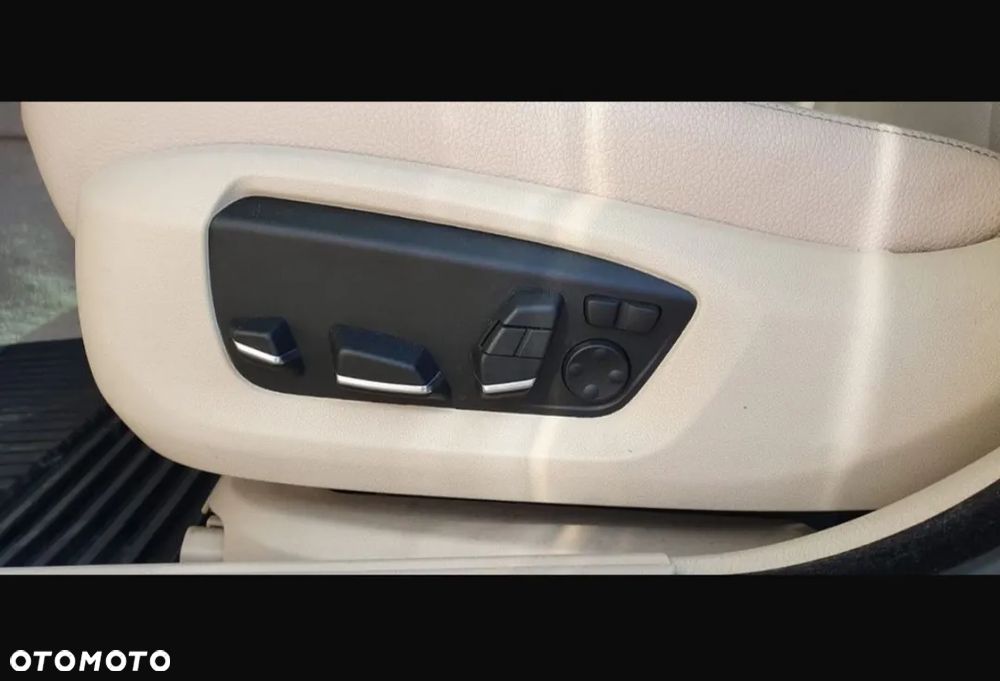 BMW Seria 5 525d Modern Line - 10