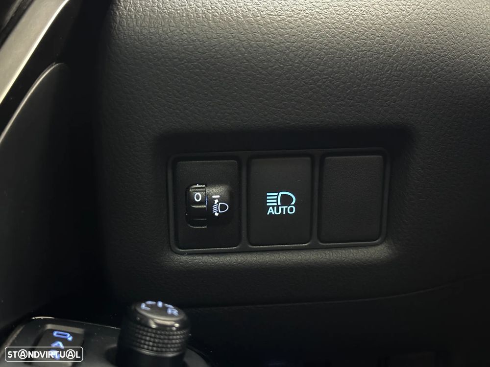 Toyota C-HR 2.0 Hybrid Square Collection - 28