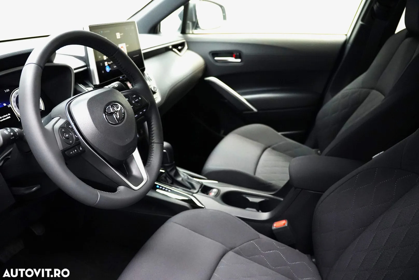 Toyota Corolla Cross - 8