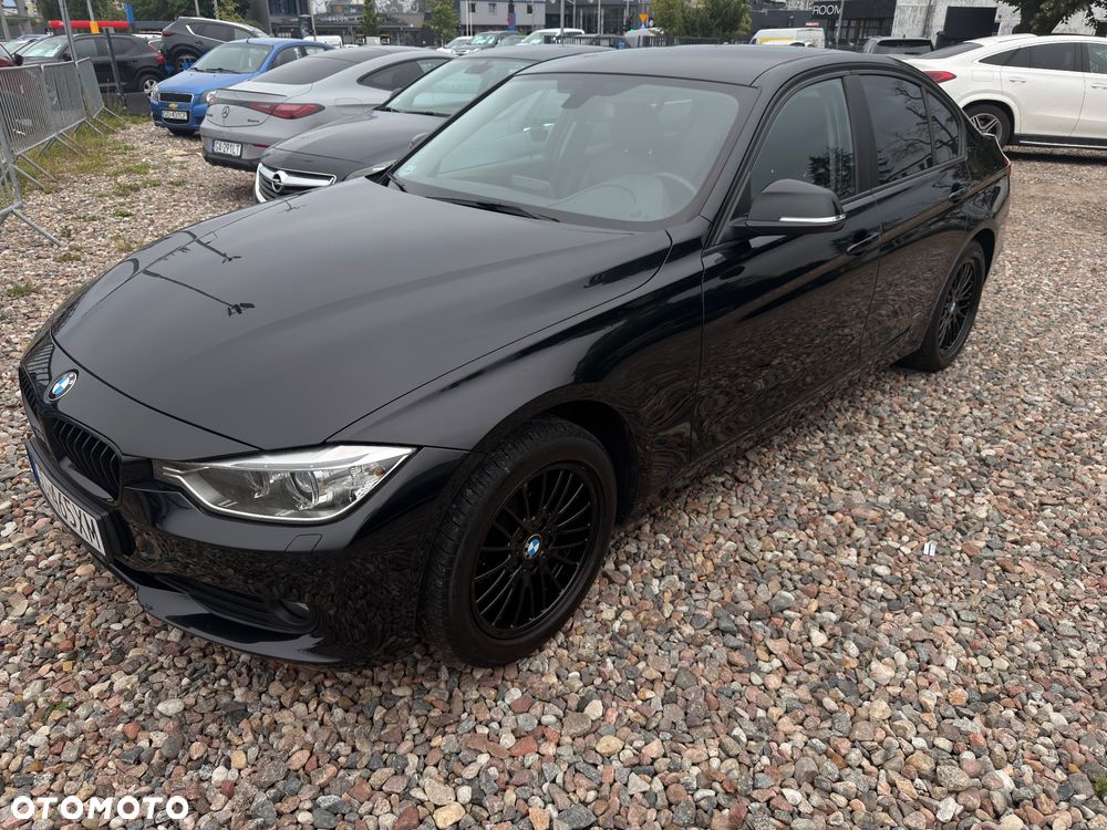 BMW Seria 3 316i - 1